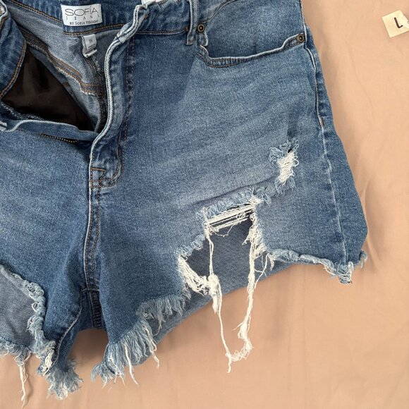 Sofia Jeans Mid Rise Medium Wash Distressed Denium Shorts Women's Size 18 - Picture 6 of 15